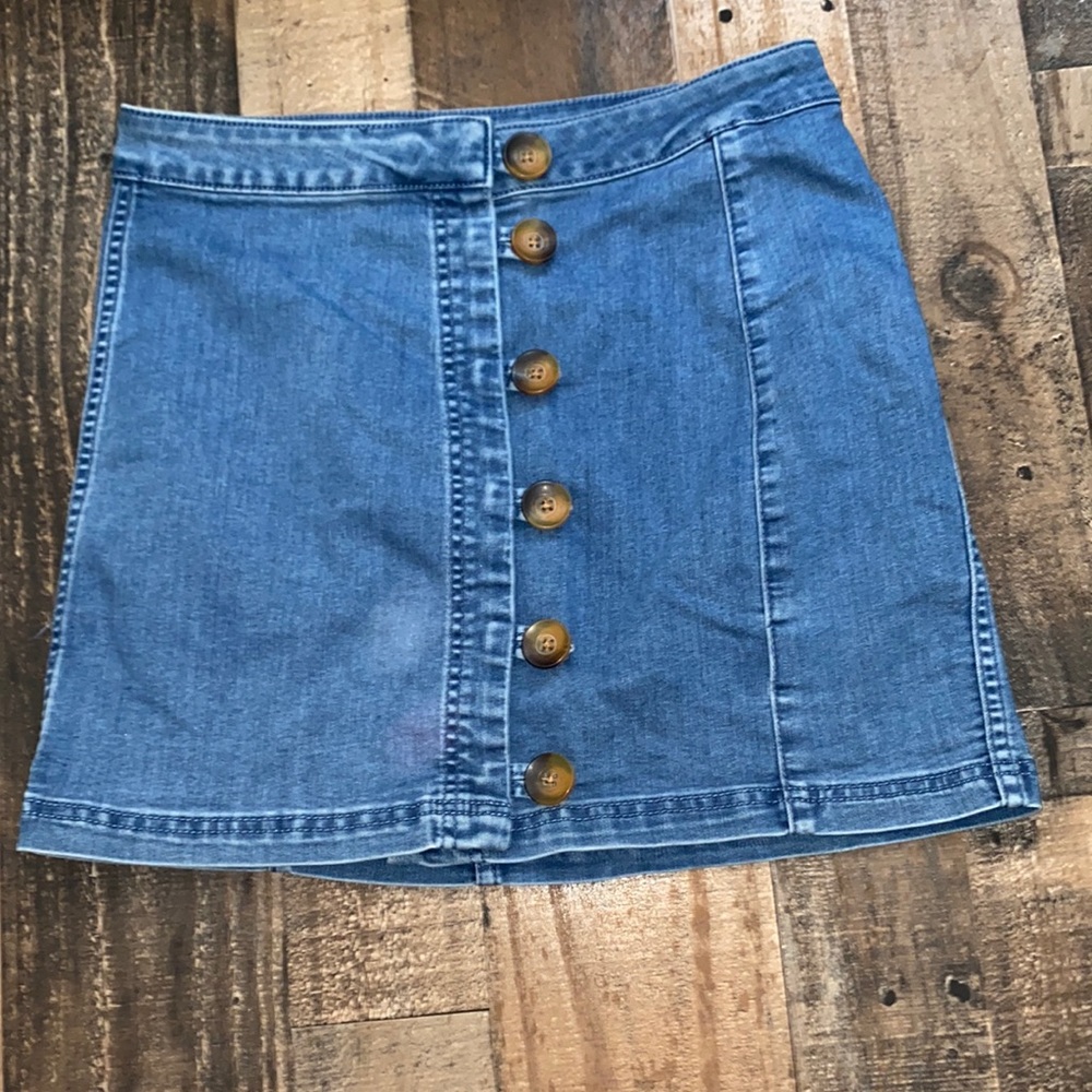 Free People mini denim skirt. EUC size 6